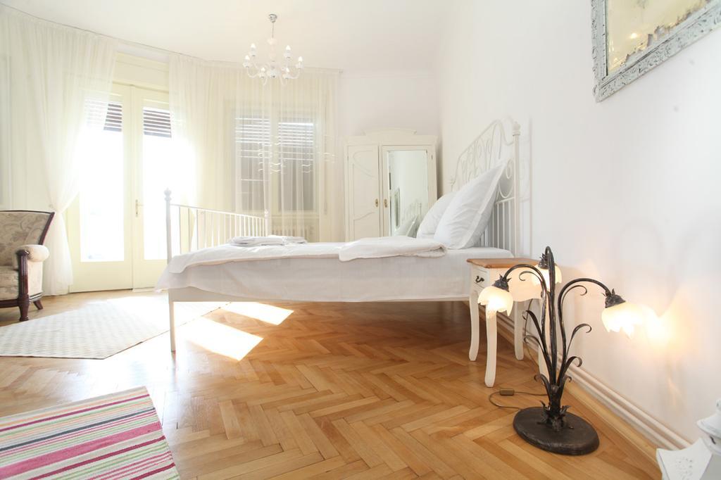 Apartament White Opera By Nux Kluż-Napoka Zewnętrze zdjęcie