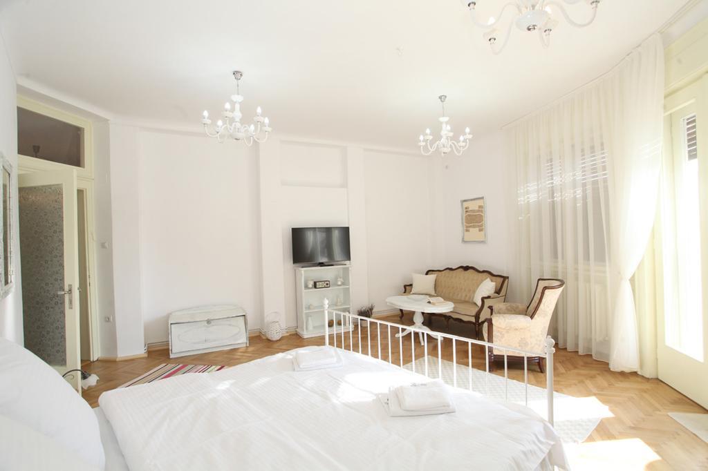 Apartament White Opera By Nux Kluż-Napoka Zewnętrze zdjęcie